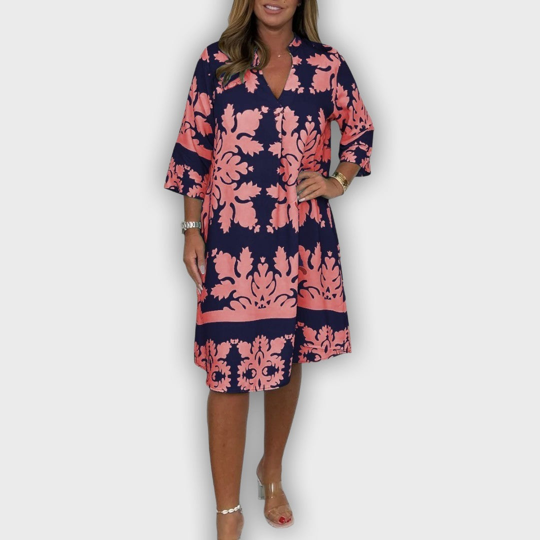 שמלת קיץ קלילה עם צבעים זוהרים