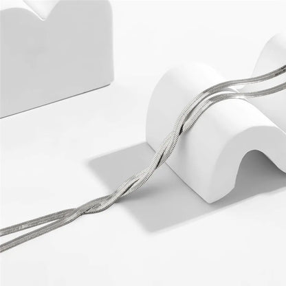 שרשרת נחש מתכווננת בעיצוב אלגנטי