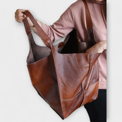 Spacious Weekend Tote Bag