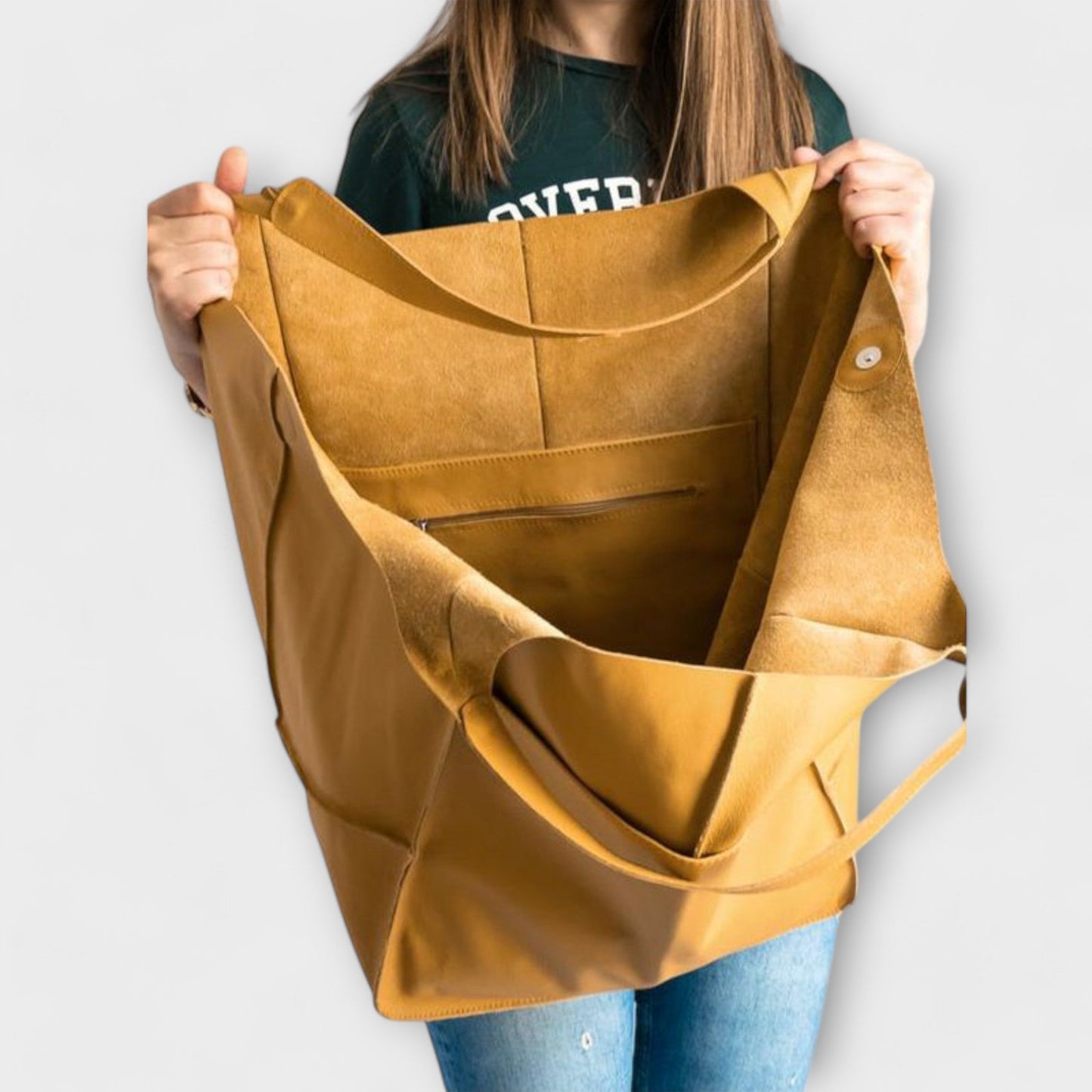 Spacious Weekend Tote Bag