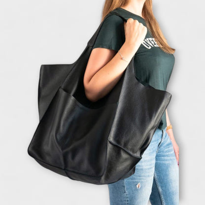 Spacious Weekend Tote Bag