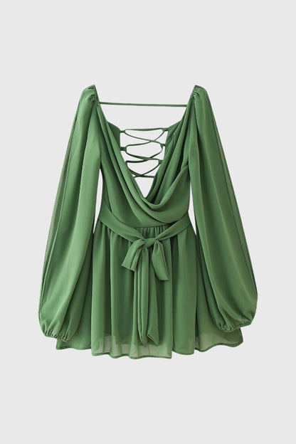 שמלות מיני עם צווארון V ושרוולים קלים