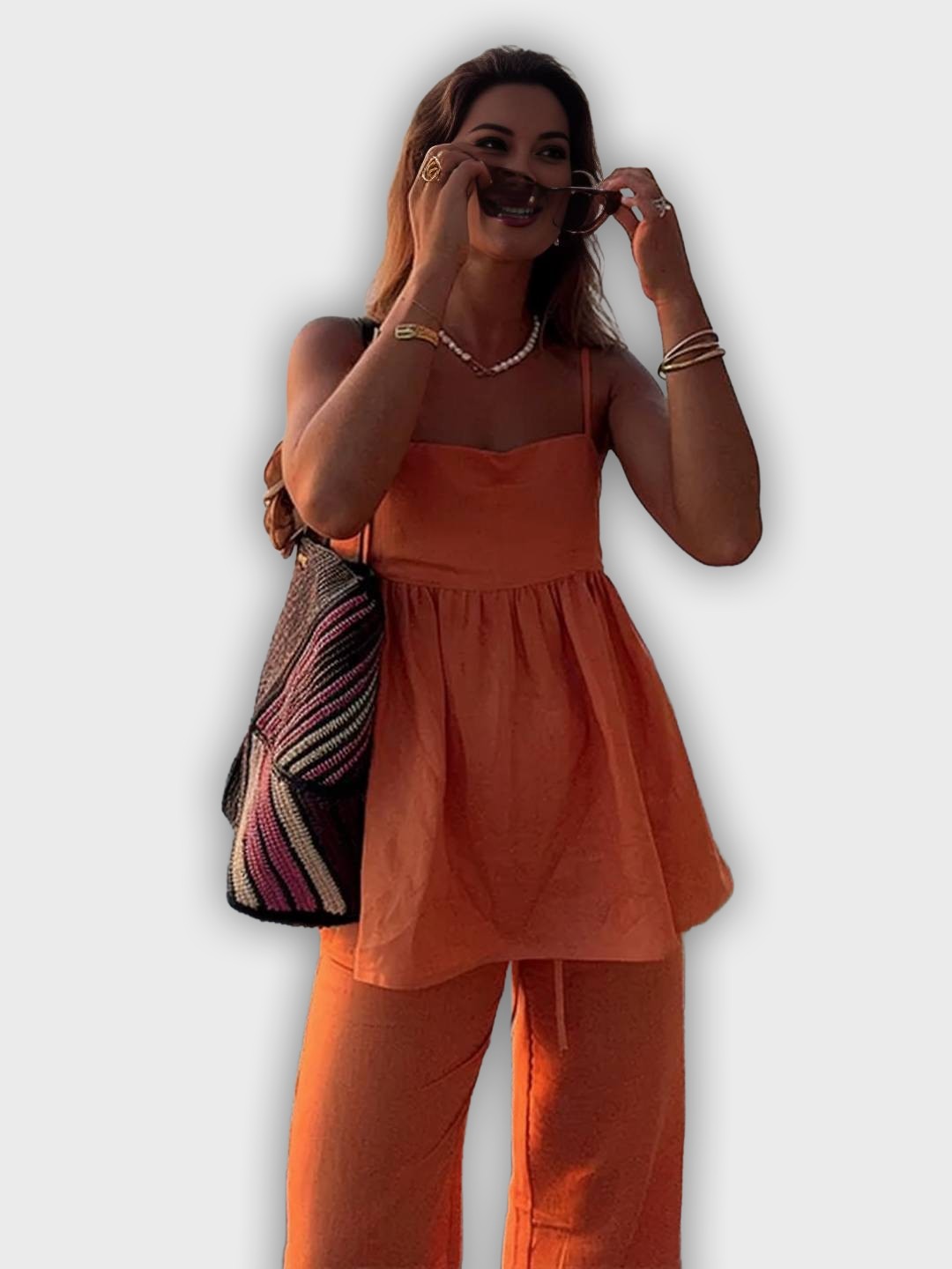 סט קיץ דו-חלקי עם טופ ומכנסיים רחבים - מראה אלגנטי ונינוח