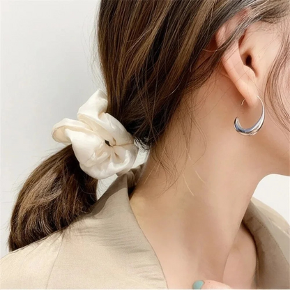 עגילי מעצב אלגנטיים ואיכותיים