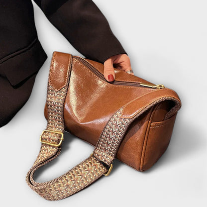 תיק צד וינטג' לורה - עיצוב נוח ומרשים