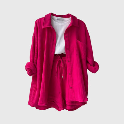 סט בד קיץ עם חולצה ומכנסיים קצרים