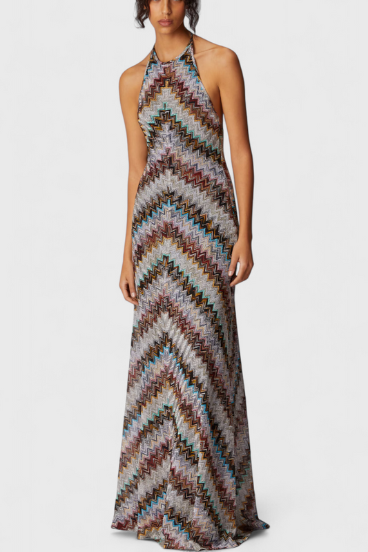 מלתחת מליסה עם צווארון הלטר וזיגזוג בגימור אירידיסנטי