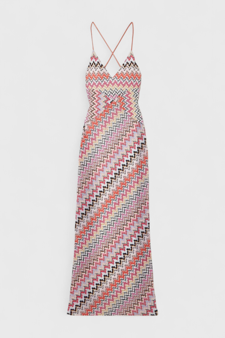 שמלות ארוכות צבעוניות עם מחשוף עמוק וגב מעוצב